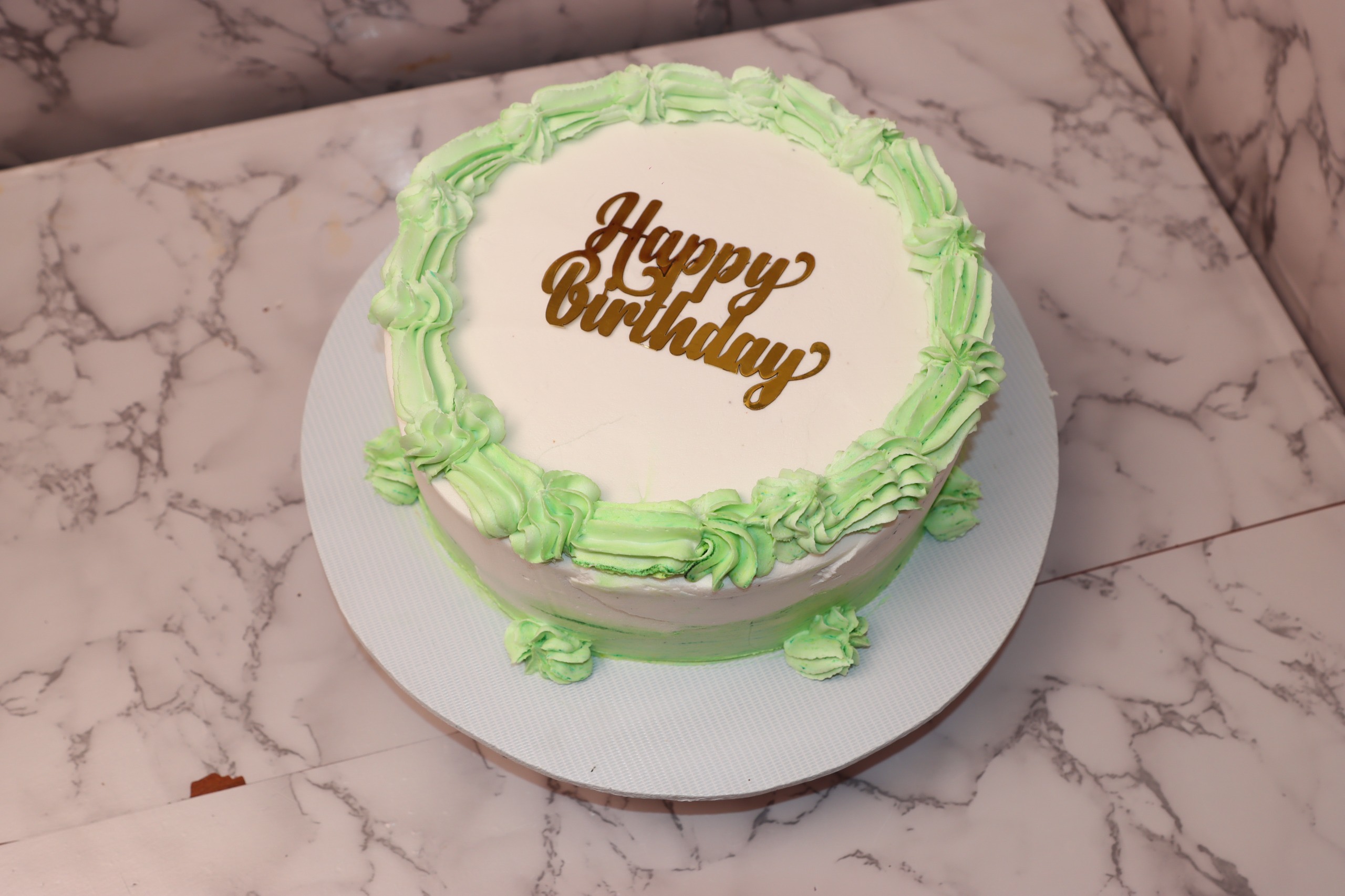 Vanilla Cake Single Layer 4